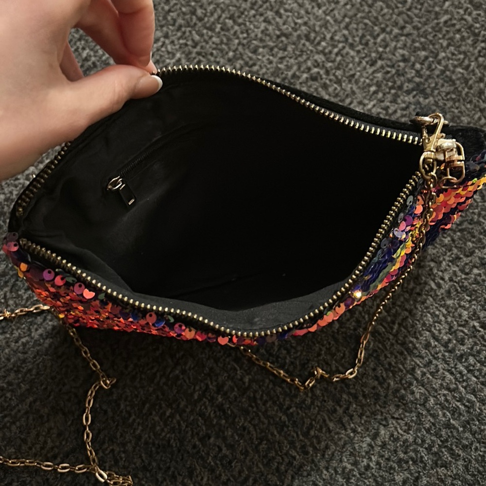 Multicolored Sequin Chainlink Shoulder Purse - image 6